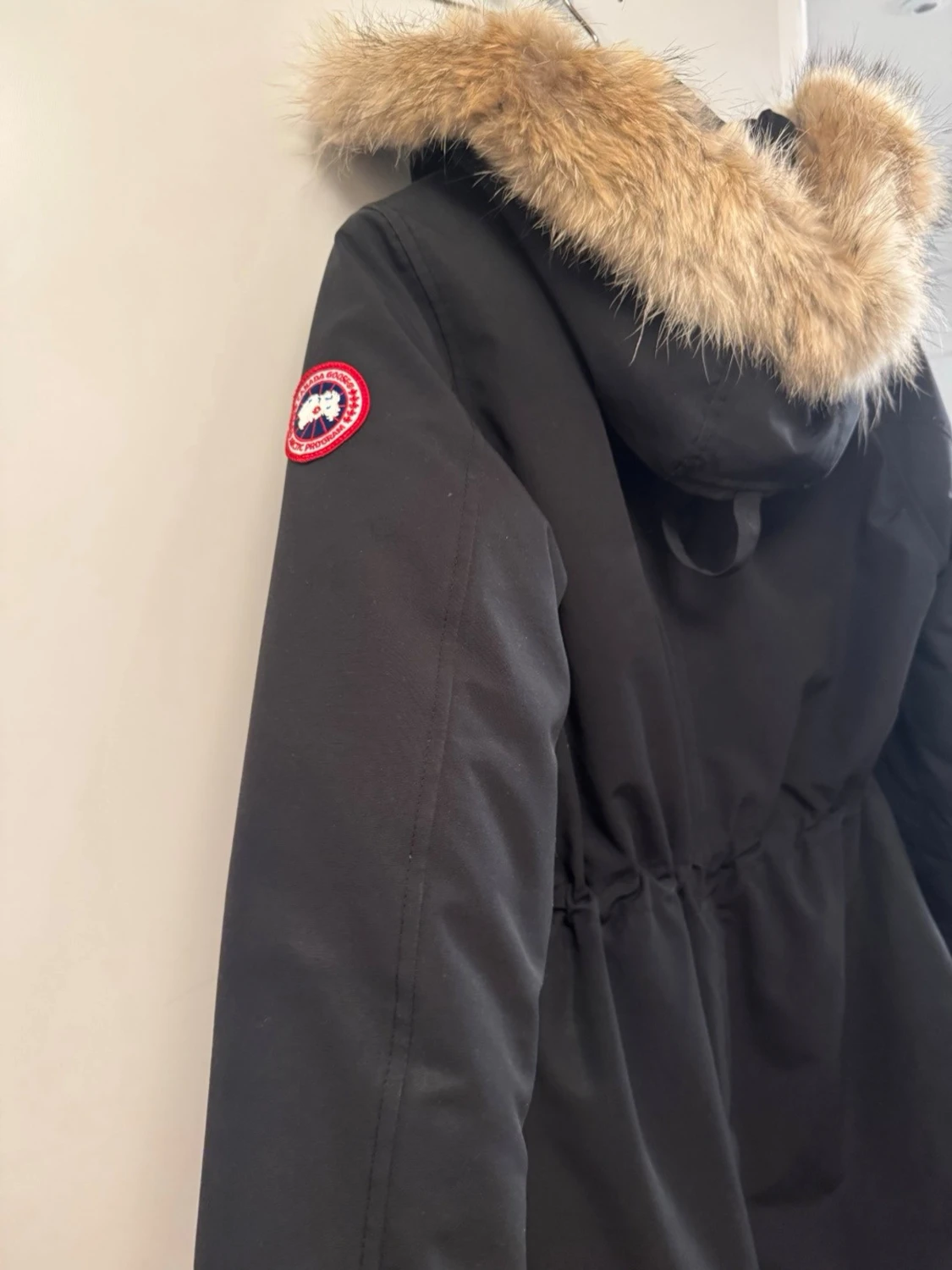 Svart parkas från Canada Goose - 4