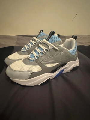 B22  - B22 helt nya 1200kr 