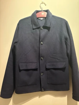 notre succes wool overshirt storlek M - notre succes wool overshirt. Bara använd en gång som ny. 