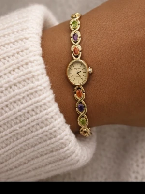 Vintage guldklocka - Fint skick med ett justerbart armband och nytt batteri 🔋 