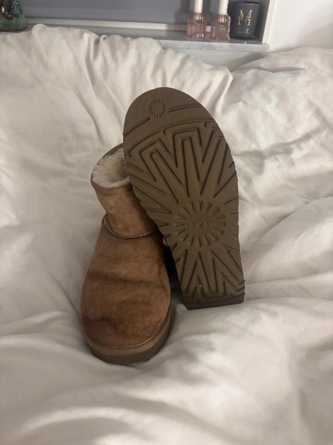 UGG Classic bruna boots med fårskinn - 1