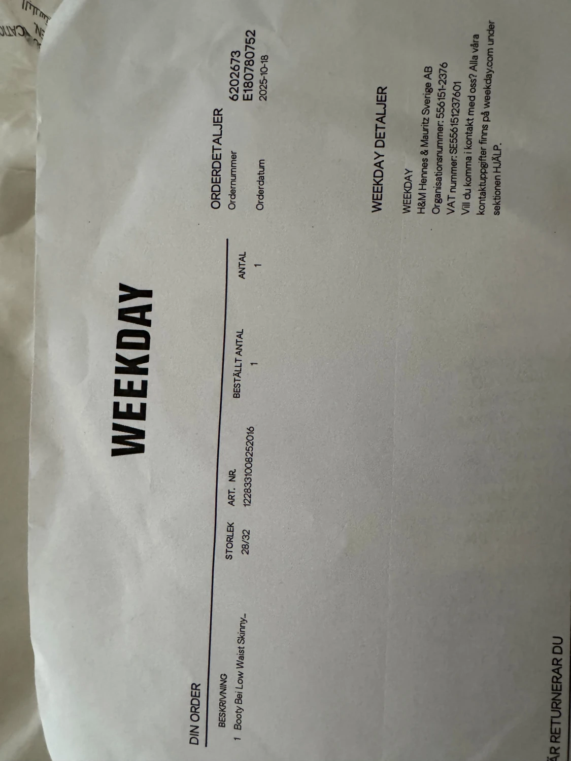 Svarta bootcut jeans från Weekday - 2