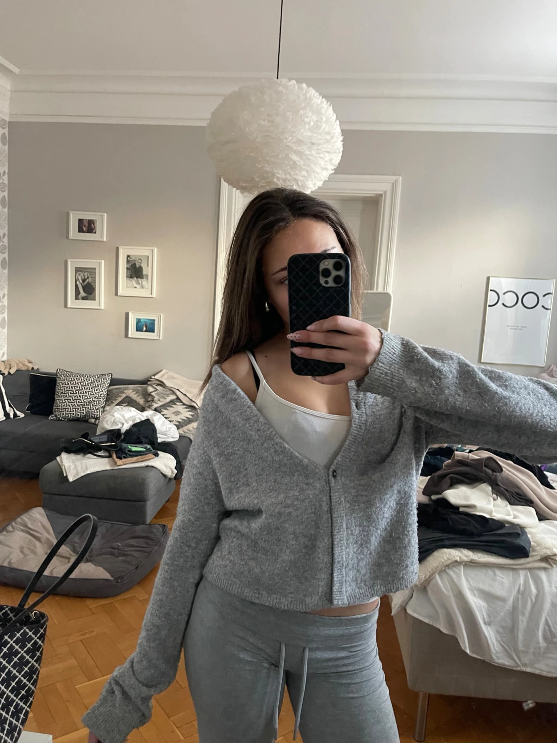 Grå croppad kofta med knappar