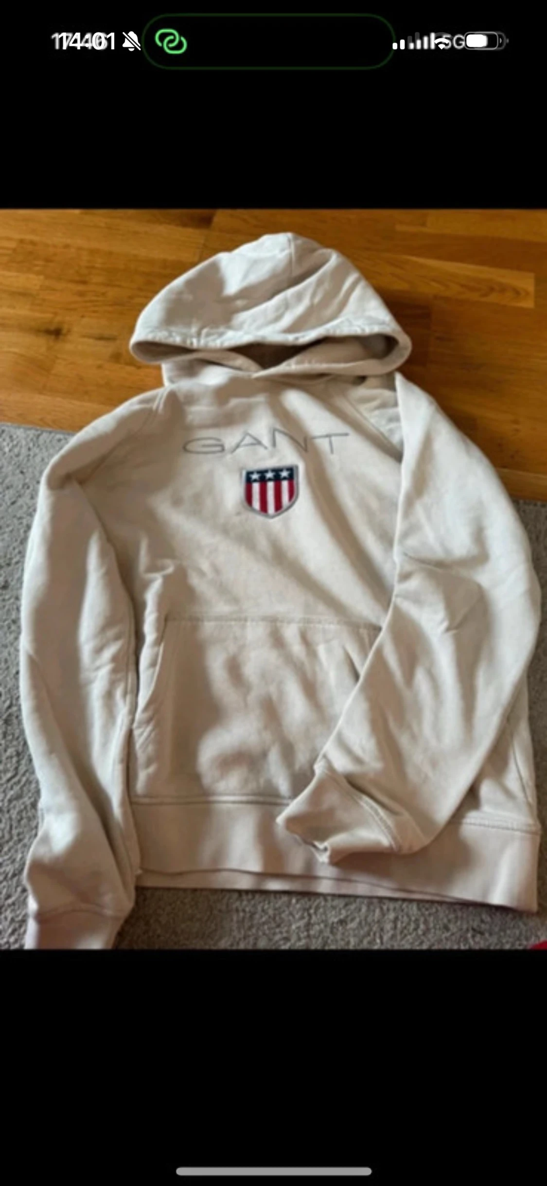 Beige hoodie från GANT med logga