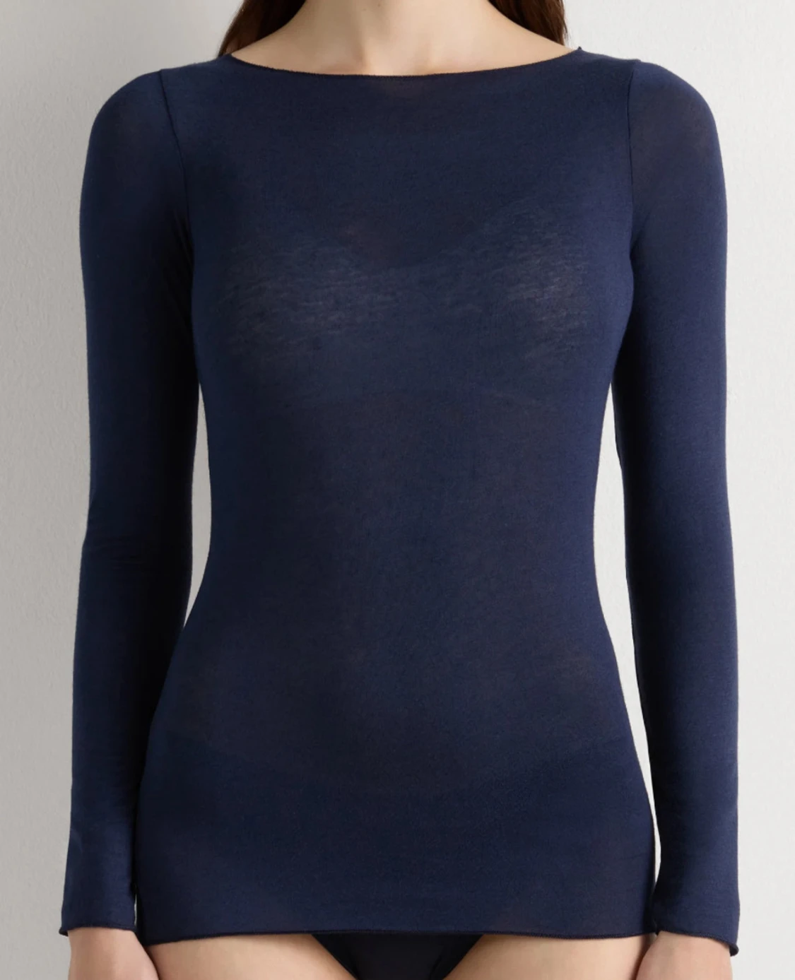 Mörkblå långärmad tunn tröja