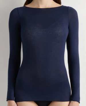 Mörkblå långärmad tunn tröja - Säljer denna tröja från intimissmi i storlek S! Använt 2-3 gånger så den är som ny, pris kan diskuteras!💙