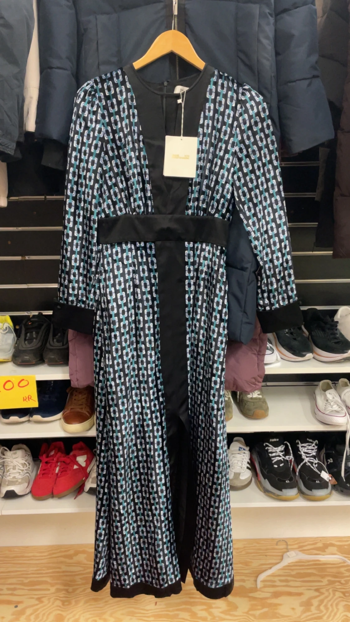 Blåmönstrad långklänning från DVF