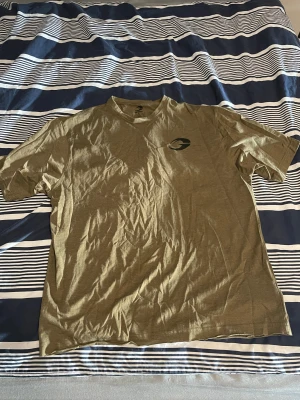 Gasp oversized tee  - - Storlek S 