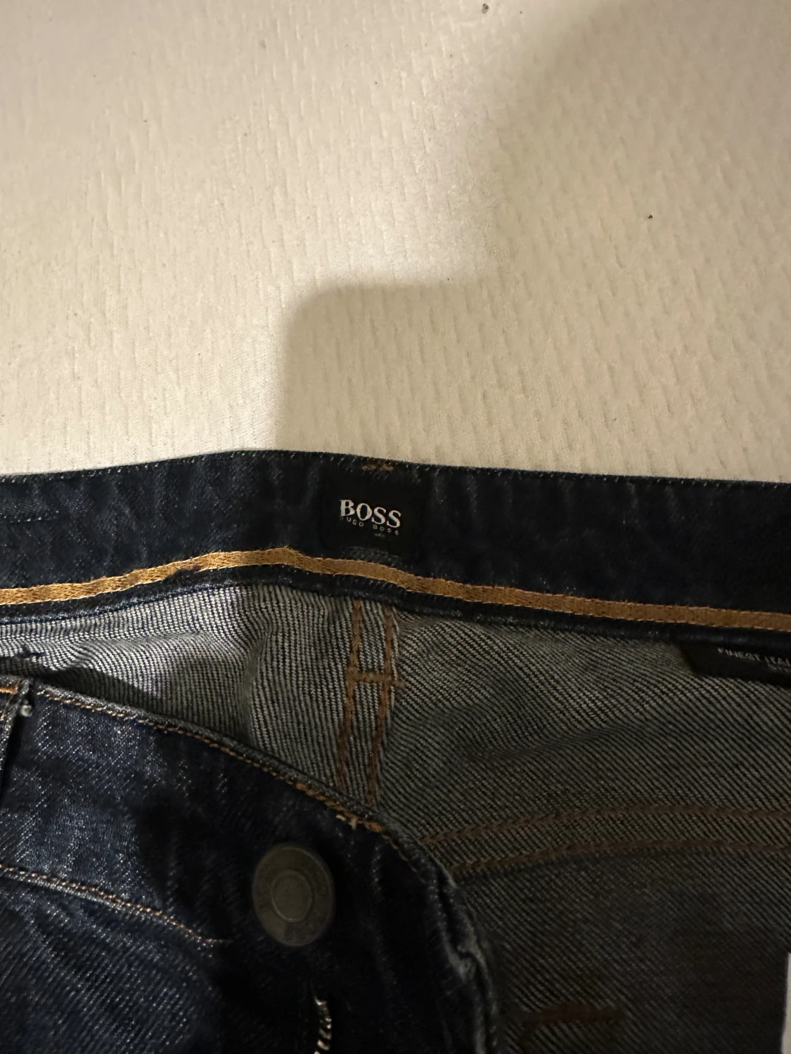 Mörkblå jeans från Hugo Boss - 1