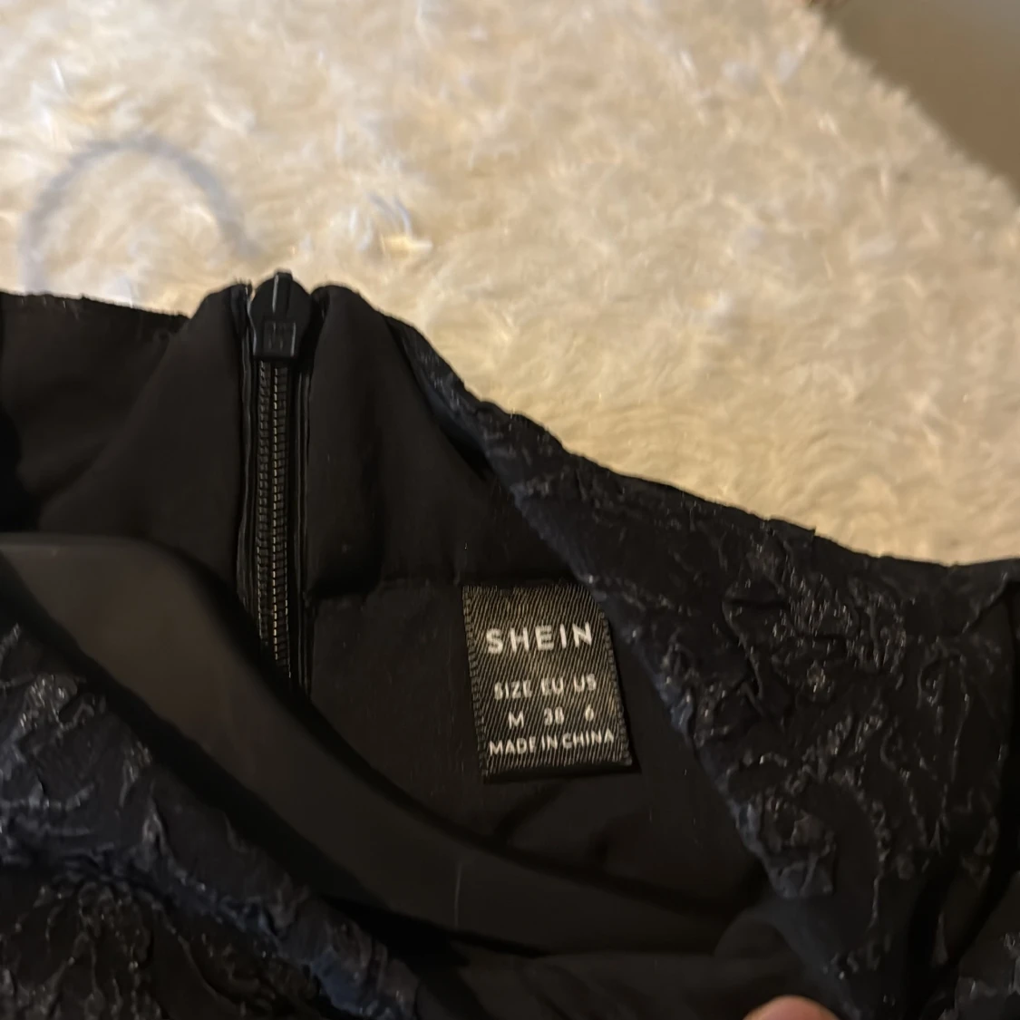 Svart kortklänning från SHEIN - 2