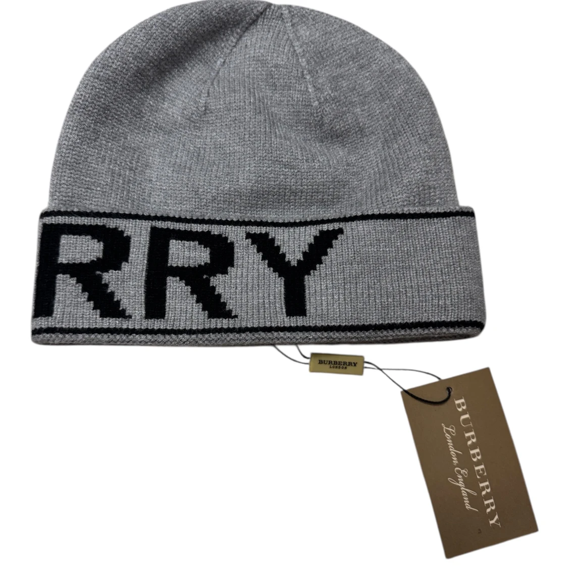 Grå stickad Burberry mössa - 1