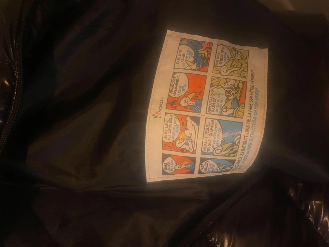 Svart dunväst från Moncler - 2