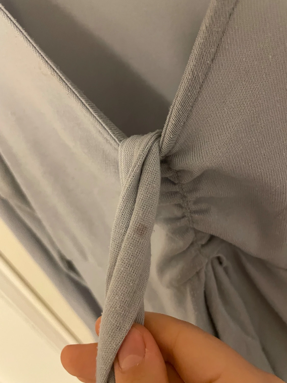 Ljusblå långärmad omlottopp med knyt - 1