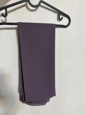 Hijab/slöja  - Ljus lilla chiffong hijab 