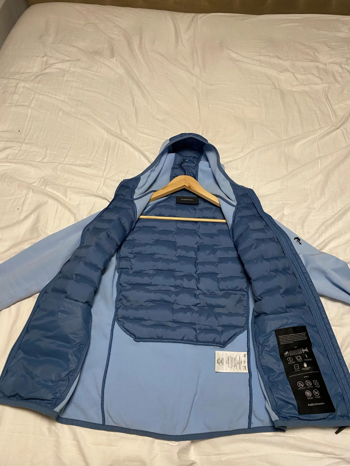 Ljusblå pufferjacka Peak Performance  - 1