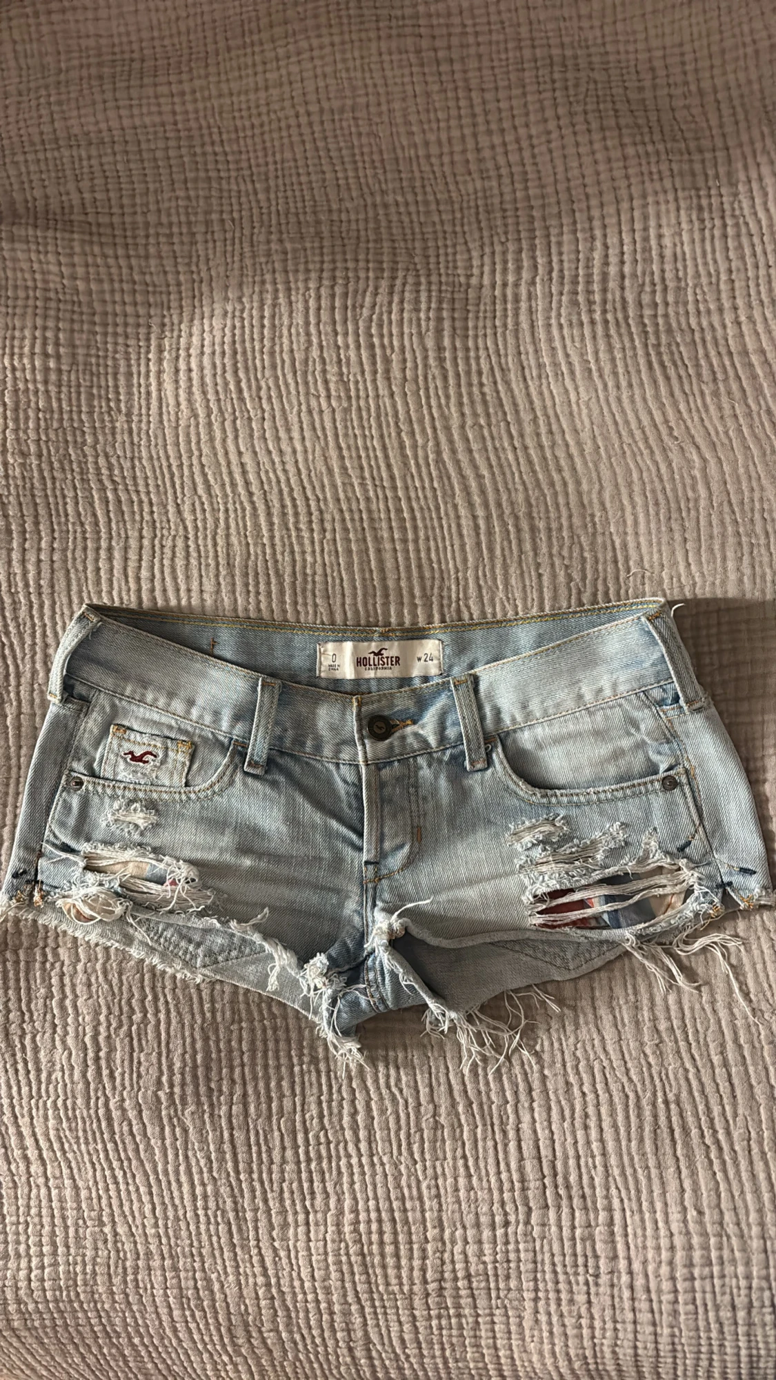 Ljusblåa  lågmidjade shorts hollister 🤍 - 1