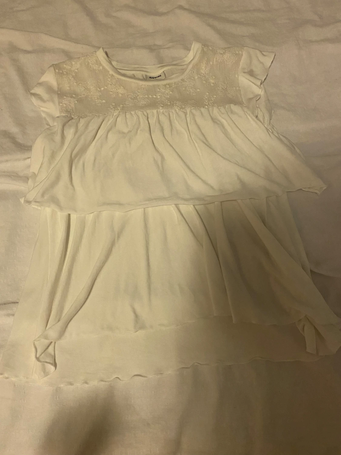 Vit blus med spets från Kappahl - 1