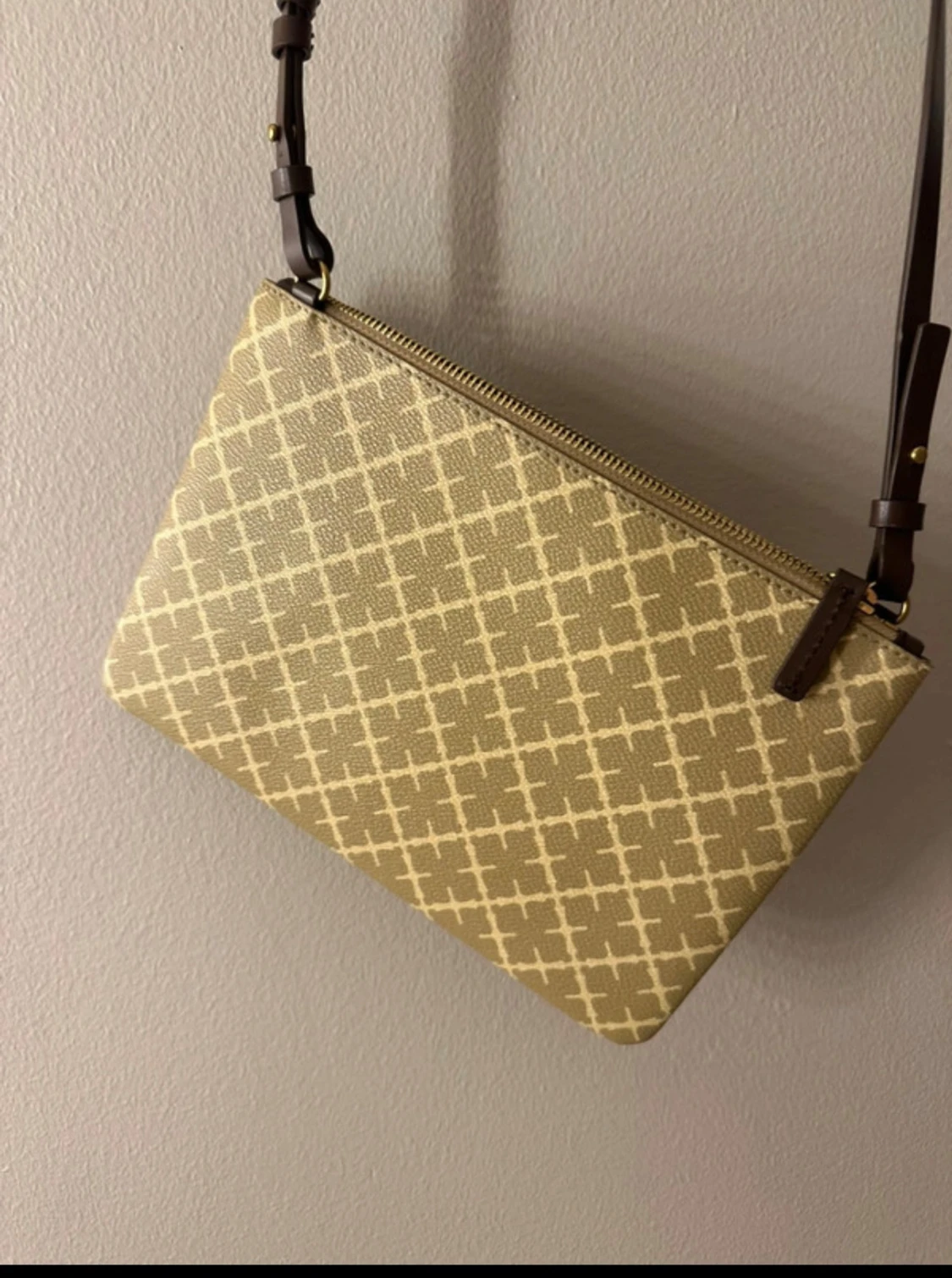 Beige axelväska från By Malene Birger