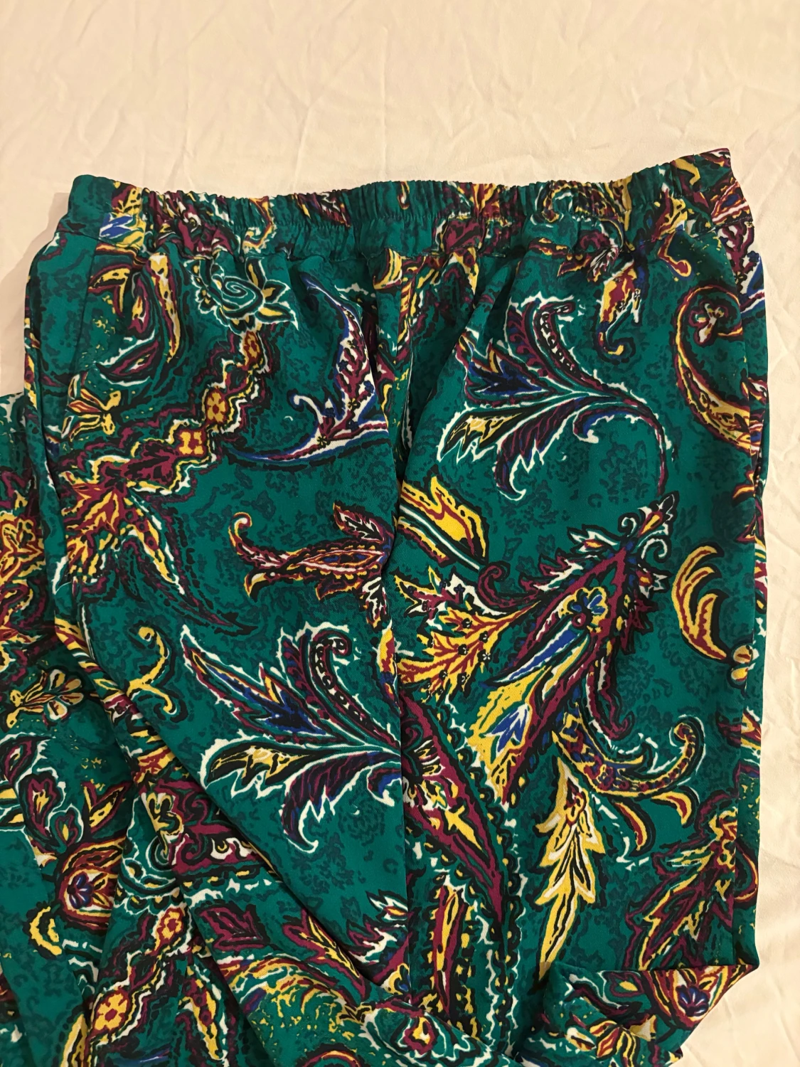 Grön långkjol med färgstarkt mönster - 2