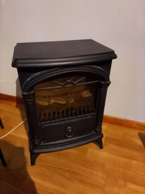 Eldstad elektrisk ger bra värme - Eldstad elektrisk ger bra värme på vintern.