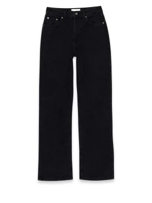 Mörkblå raka jeans - Snygga mörkblå jeans med rak passform och klassisk femficksdesign. Jeansen har normal midja och är tillverkade i ett robust denimtyg som ger en tidlös look. Perfekta för dig som gillar en enkel och stilren vibe.