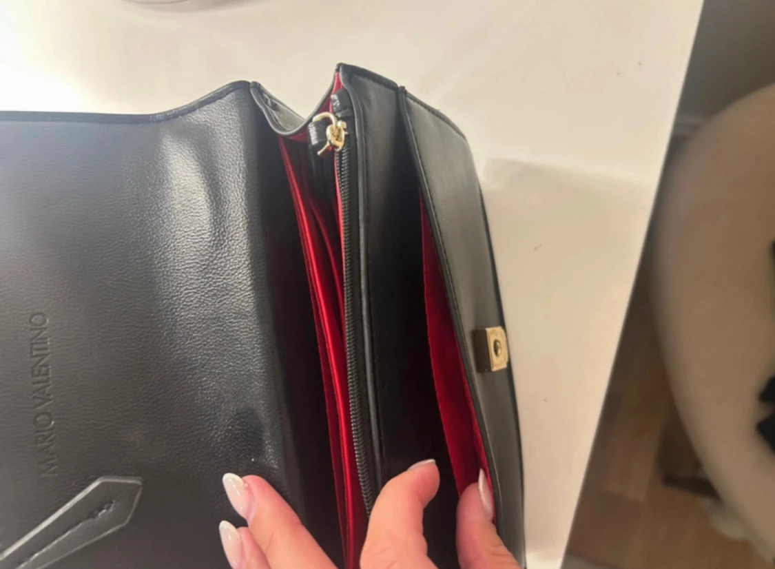 Svart axelväska från Valentino - 4