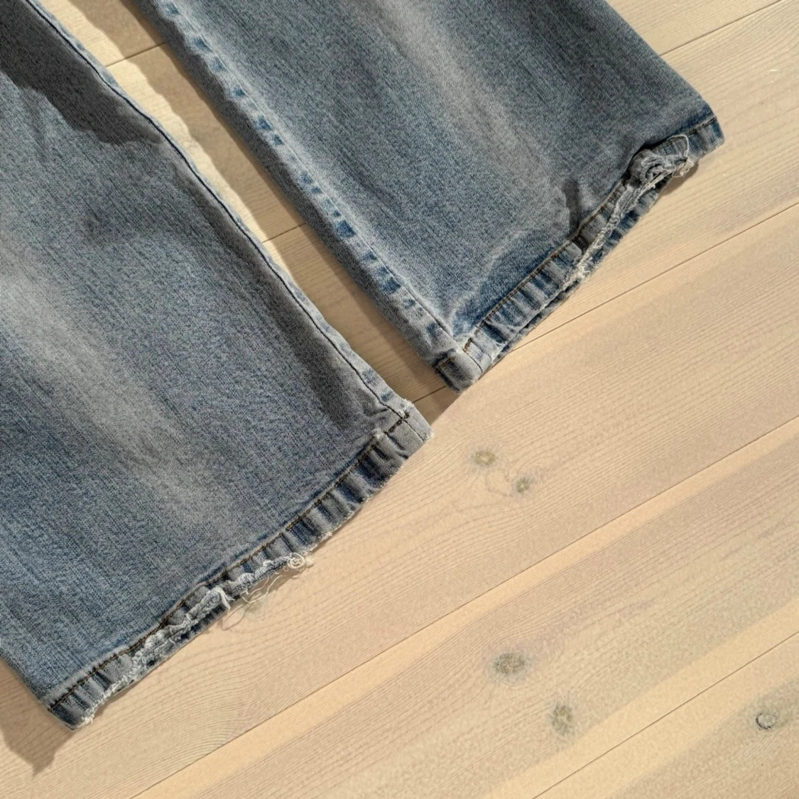 Lågmidjade bootcut jeans  - 5