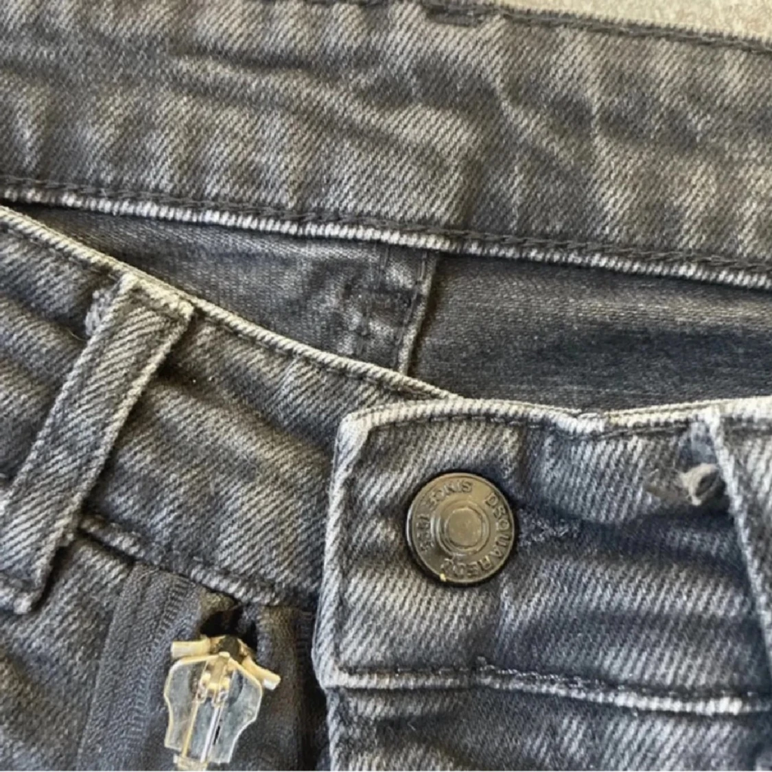 Svarta slitna jeans från Dsquared2 - 2
