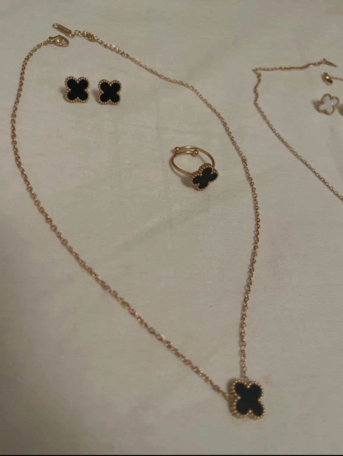 Smyckesset med fyrklöver - 2