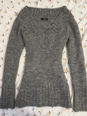 pinterest tröja  - från 2006 och i utmärkt skick passar ungefär storlek M 38/40 mjukt och stretchigt tyg mohairblandning 