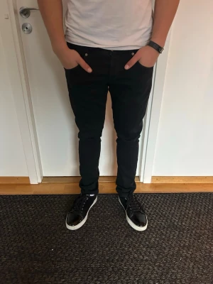 Dondup Jeans  - Snygga Dondup jeans i nyskick 