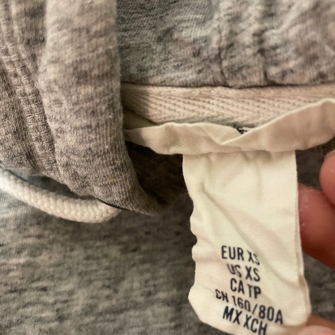 Grå hoodie med tryck från L.O.G.G. - 3