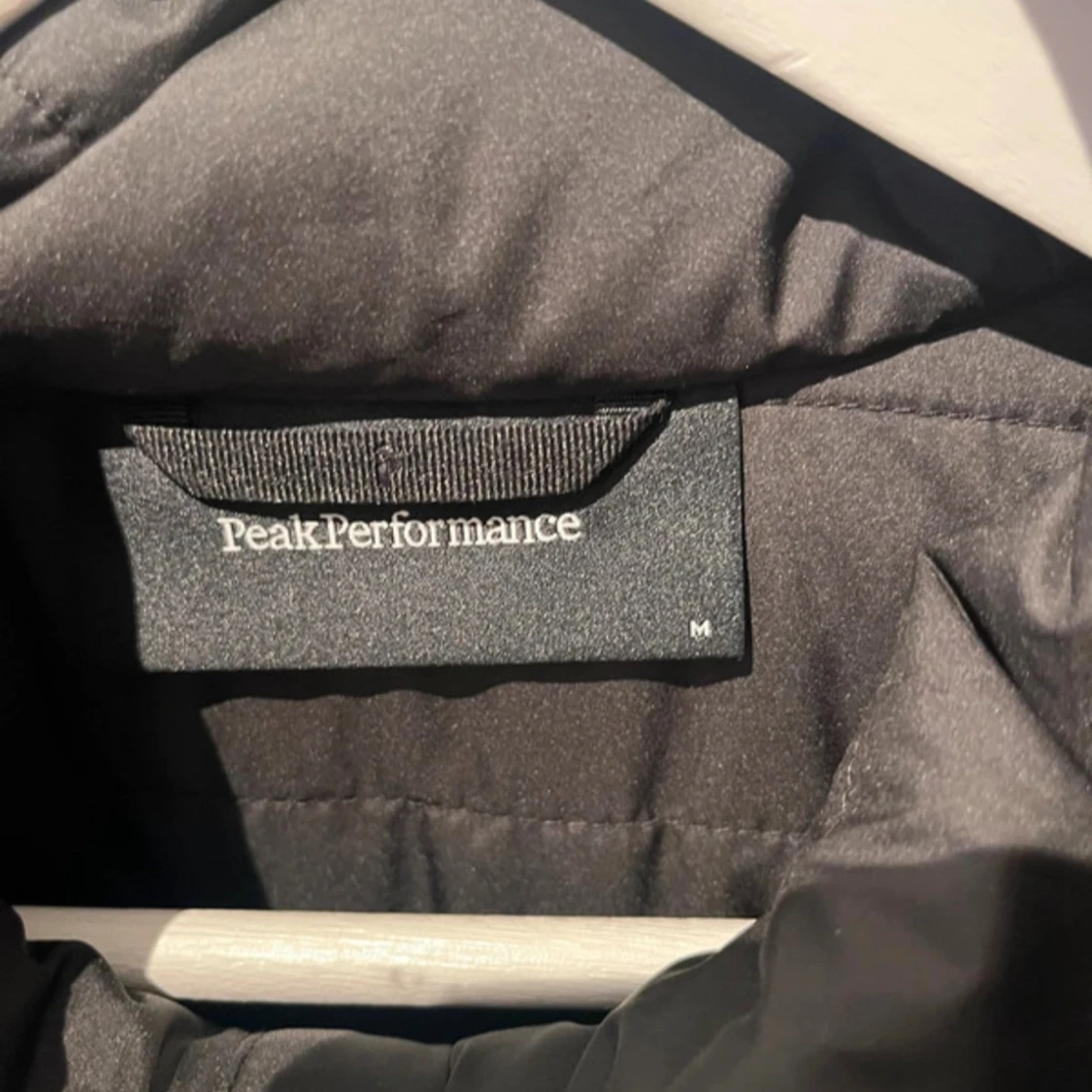 Svart vindjacka Peak Performance  - 2