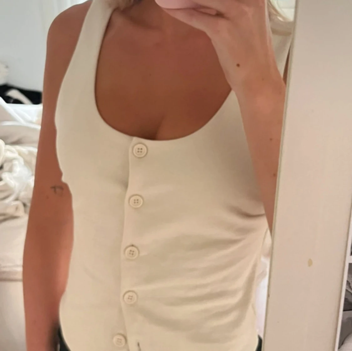 Beige topp Gina tricot  - 1