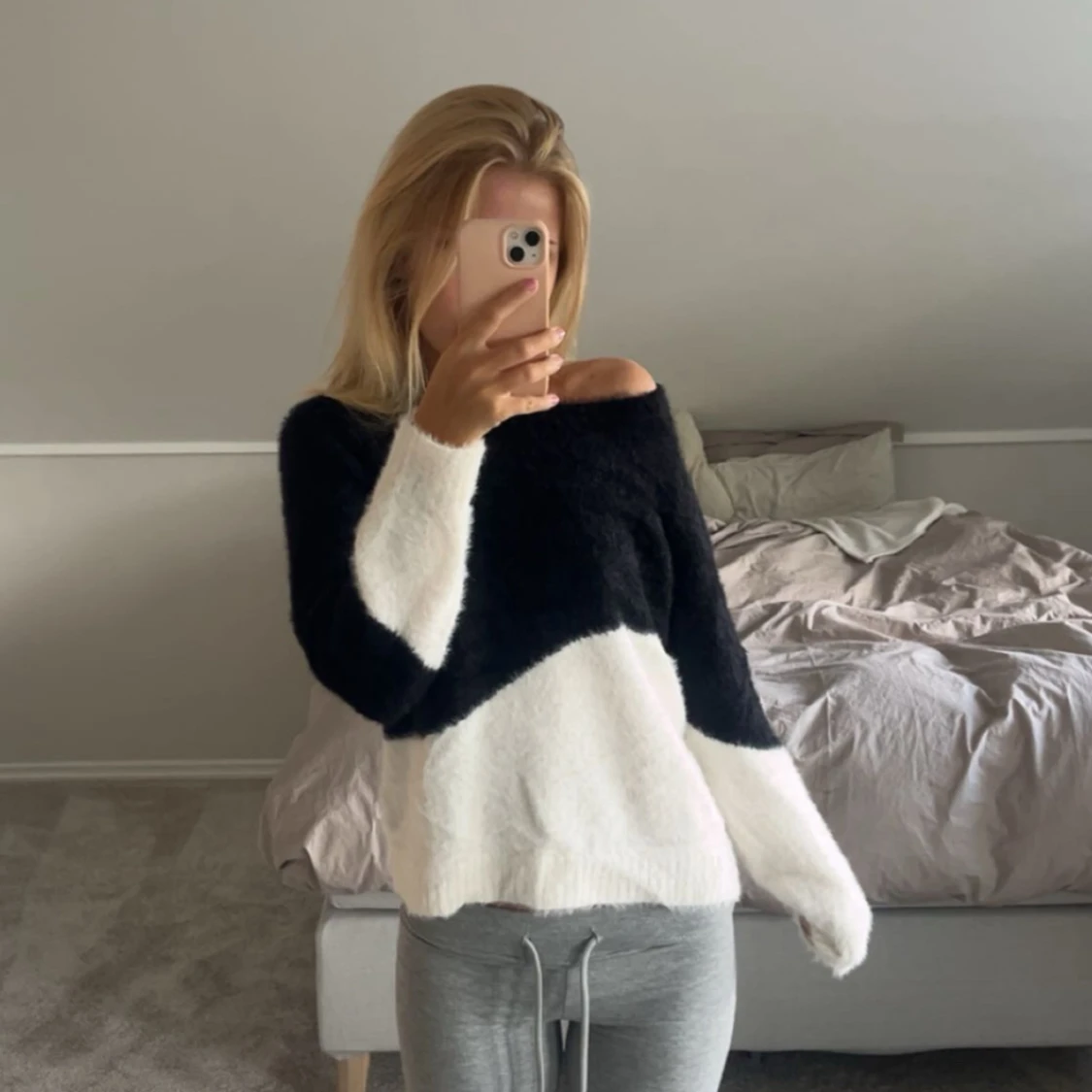 Svartvit stickad tröja från VILA