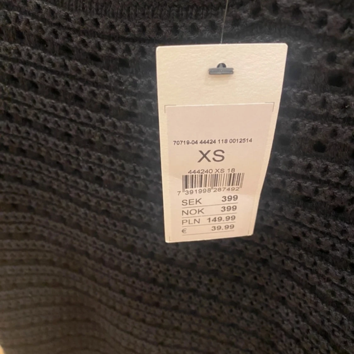 Svart stickad topp från Kappahl - 2