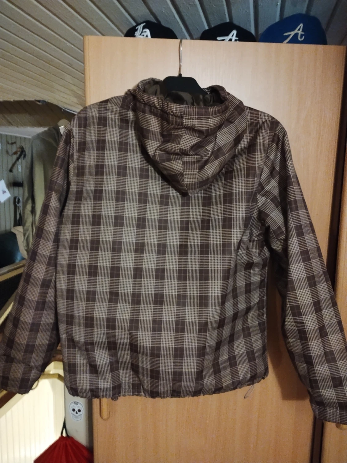 Brun rutig vindjacka från Cny Sports - 2