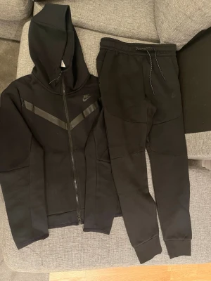 Nike tech fleece set (ny) - Helt ny Nike tech fleece set