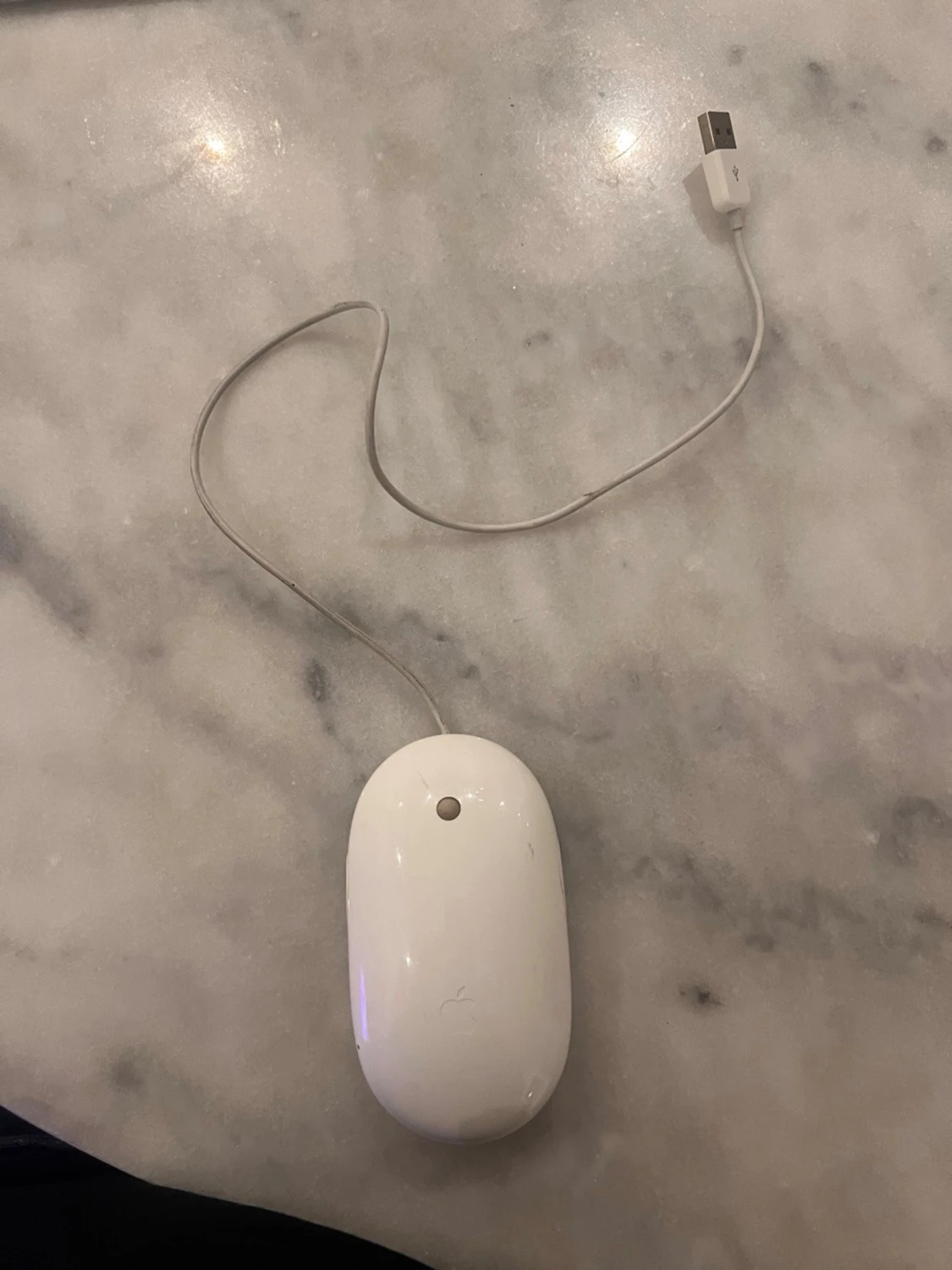 Apple iMac 21.5" (tidigare modell) - 4