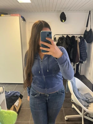 Juicy couture kofta - Jättefint skick, inga problem.