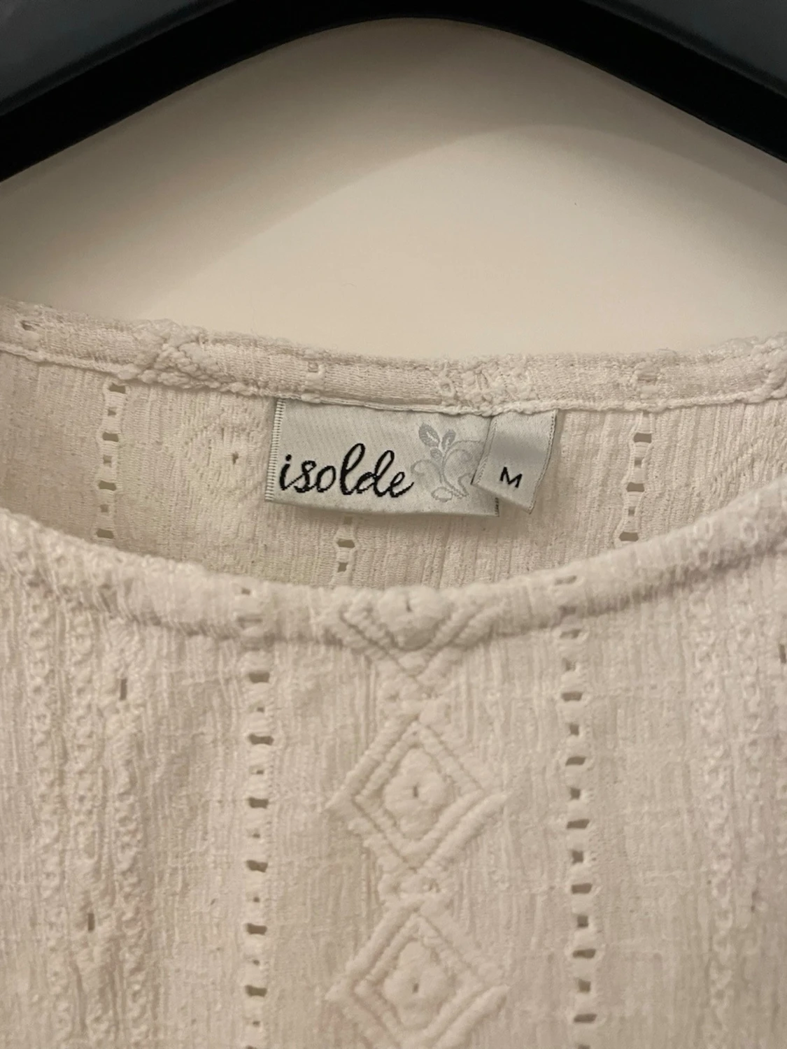 Vit blus med volangärm från Isolde - 1