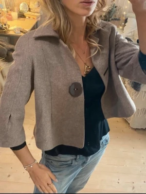 Trekvartsärmad kofta - SÅÅ snygg