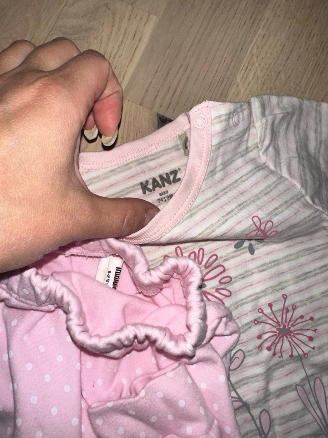 Fint Klädset - T-shirt och Byxor Randig babyväst från Kanz - 1