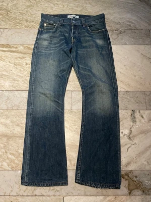 Levis 512 bootcut  - Vintage Levi’s 512 bootcut i st 33/34! Super populära nu och svåra att få tag på! Hör av dig vid ytterligare frågor! Mvh Hendry
