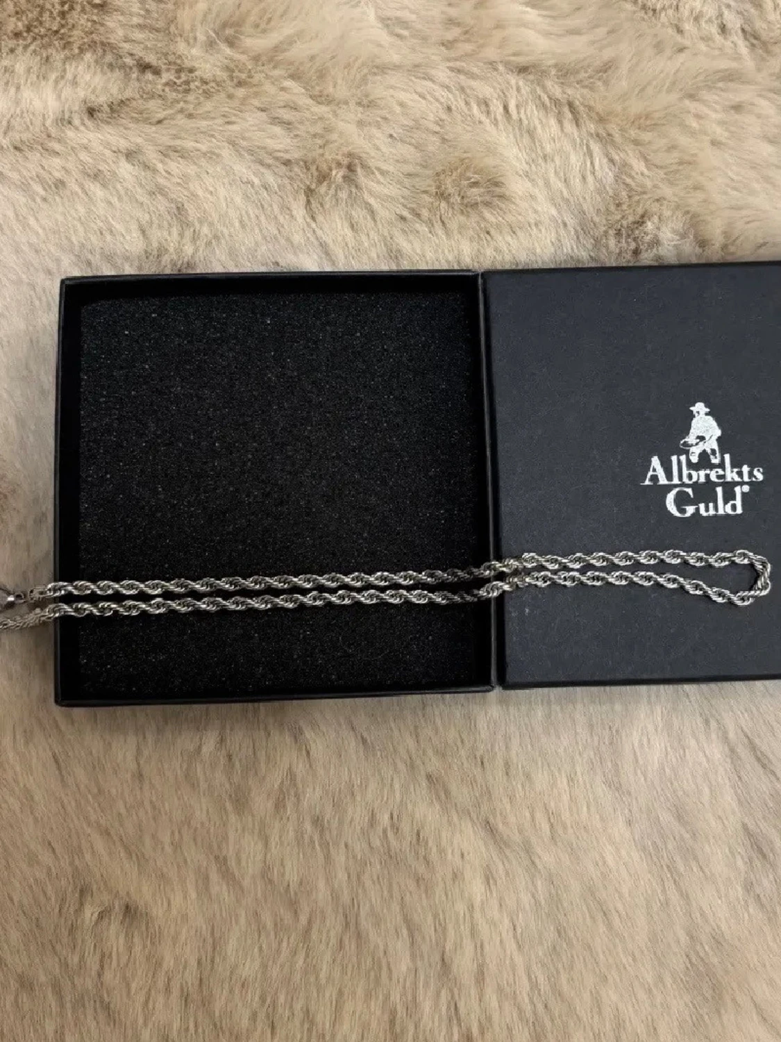 Silver kordellhalsband