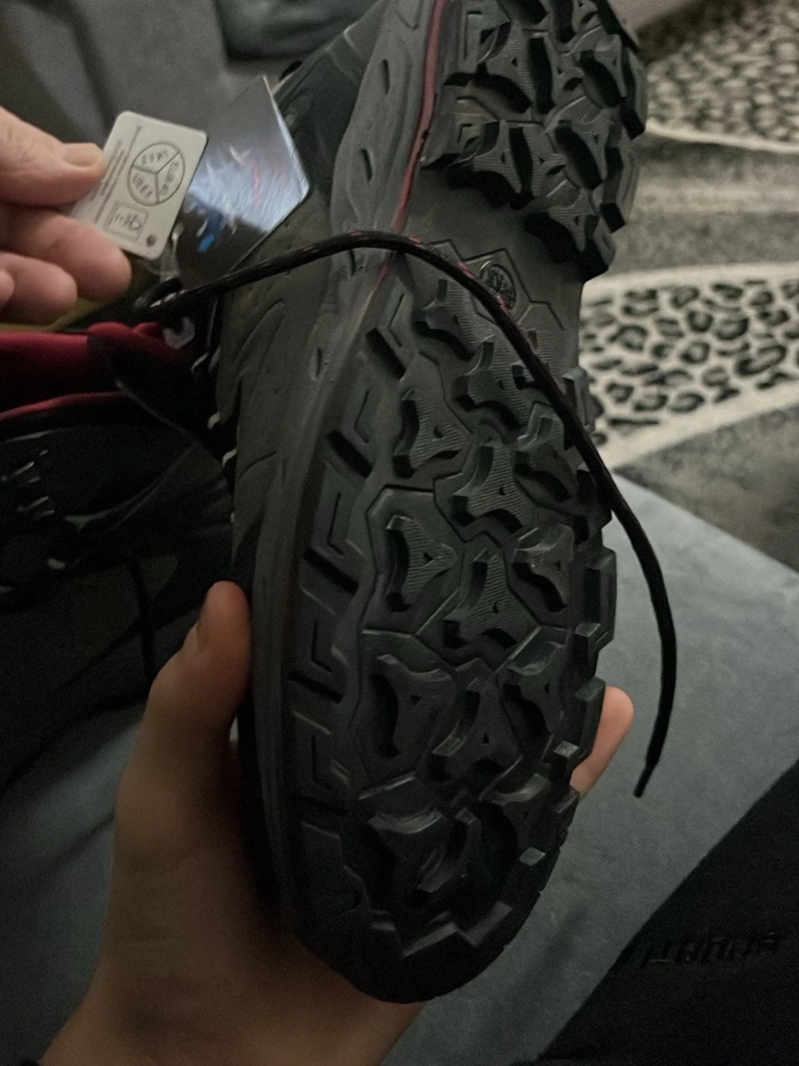 Svarta och röda boots med grov sula - 2