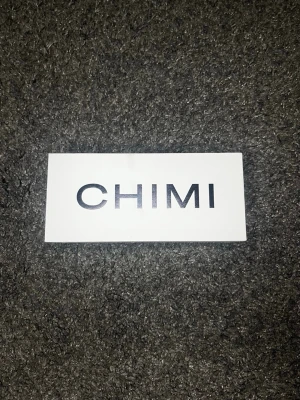 Chimi 03 Glasögon Olivgrön - Skick 9,5/10 syns på bild, som ny / Bara att höra av sig vid frågor och intresse!