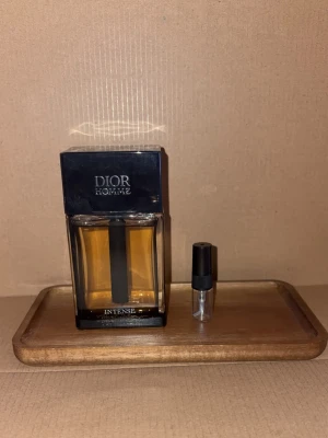 2ml Dior Homme Intense sample  - 2ml sample av Dior homme Intense, en parfym som ger dig oändliga  komplimanger, 10% rabatt på bundles 