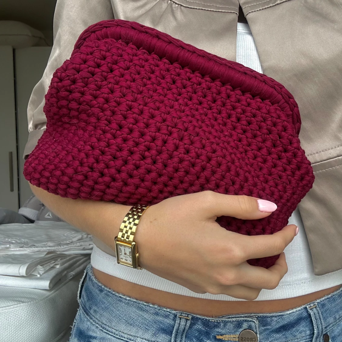 Vinröd virkad clutch väska - 1