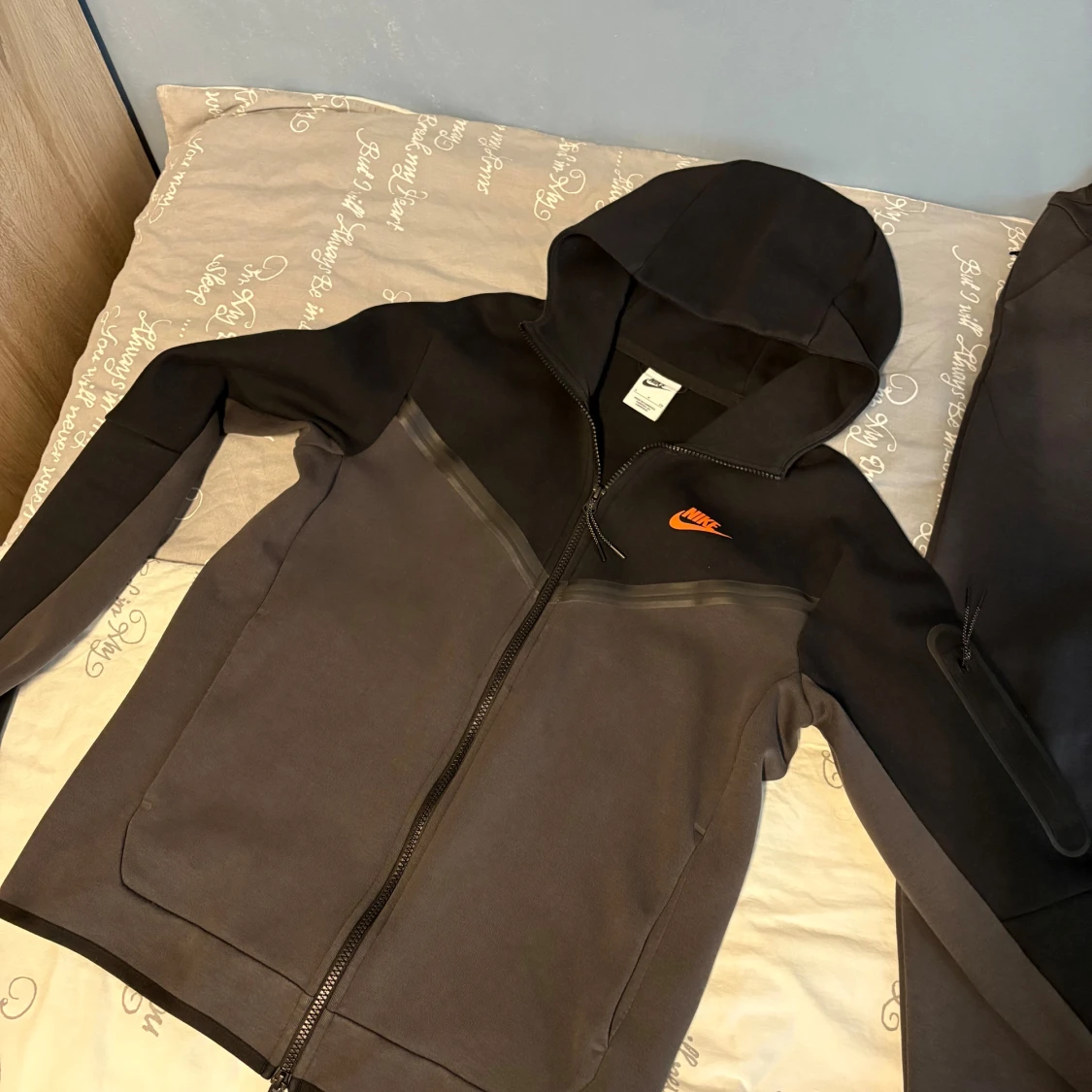 Nike tech fleece  - 1